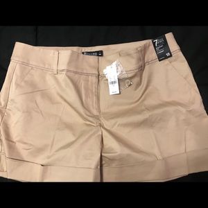 New York &Co 7th Ave stretch shorts